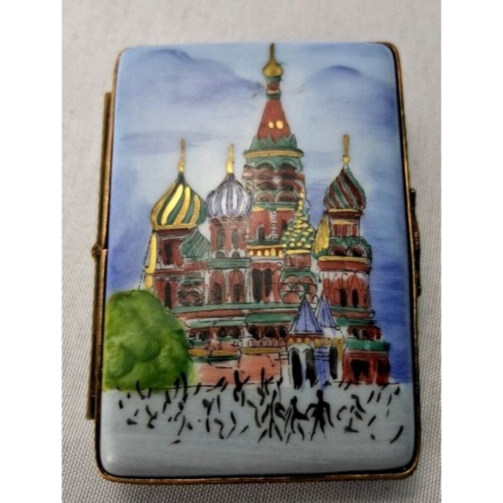 Vintage Limoges France Peint Main Trinket Box Red Square Moscow Postcard